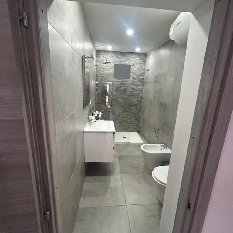 Sea Apartment - Two-Bedroom Apartment - 26