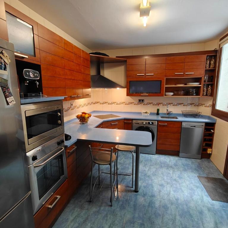 Amplio con 2 baños y 4 camas dobles - Apartamento de 3 dormitorios Premium - 6
