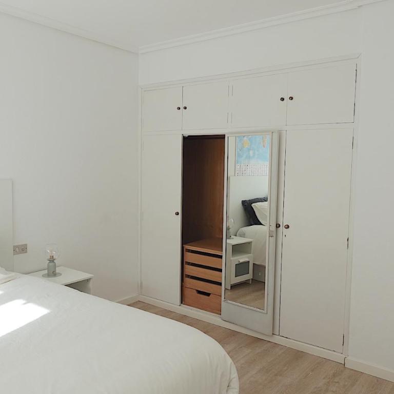 Piso céntrico de 5 dormitorios con garaje en Vigo - Apartment mit 5 Schlafzimmern - 19