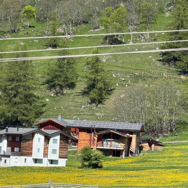 Chalet Breithorn- Perfect for Holiday with Amazing View! - Loft-Apartment B mit Whirlpool - 5