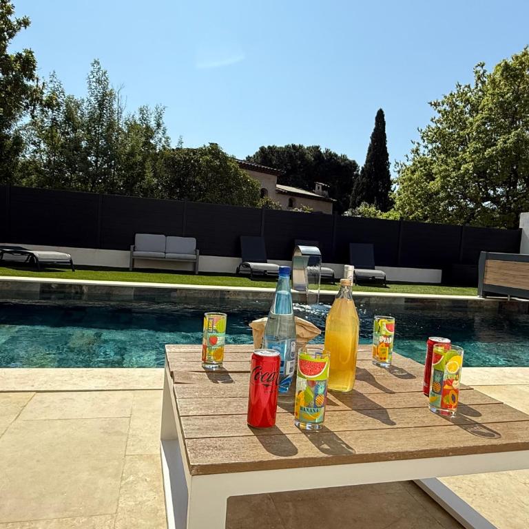 Villa 200m2 -plages - piscine chauffée - One-Bedroom Villa - 12