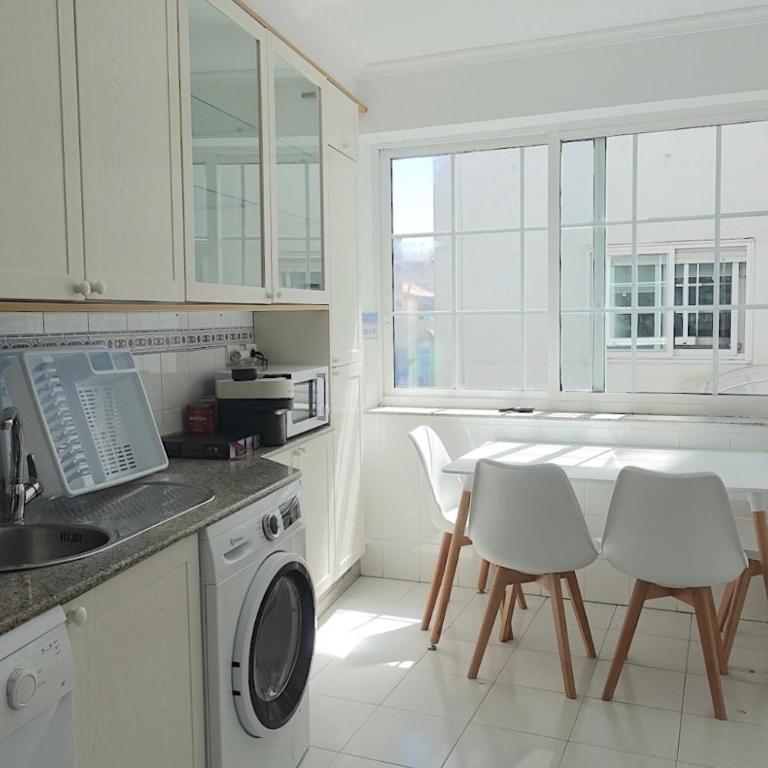 Piso céntrico de 5 dormitorios con garaje en Vigo - Apartment mit 5 Schlafzimmern - 47