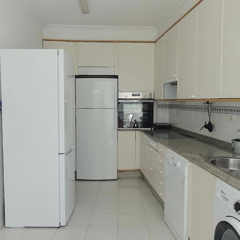 Piso céntrico de 5 dormitorios con garaje en Vigo - Apartment mit 5 Schlafzimmern - 49