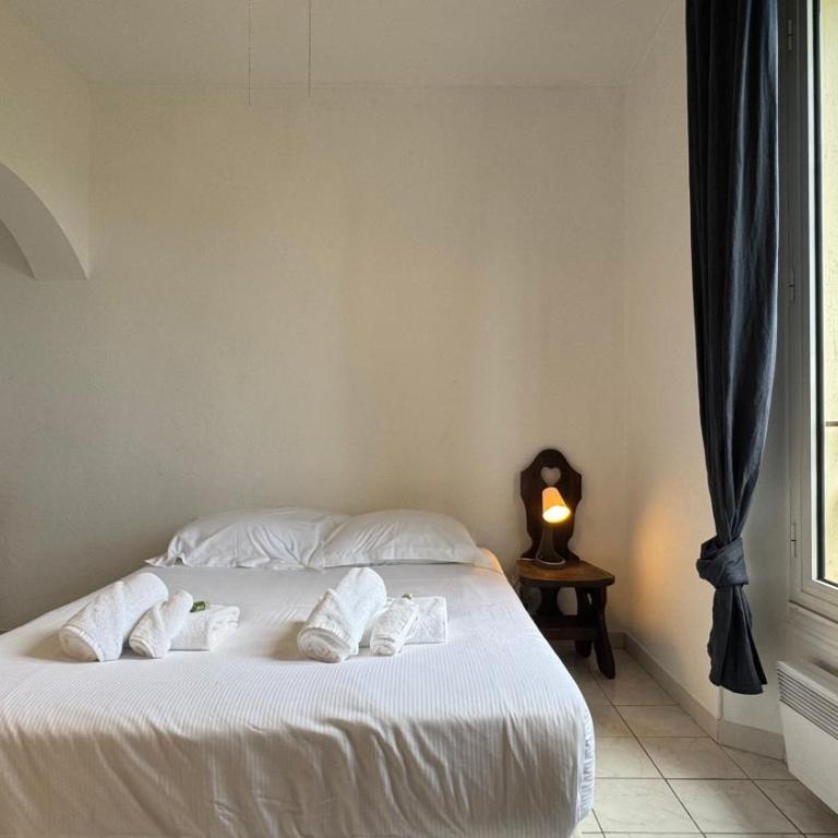 Reine des Mers - Four-Bedroom Penthouse Apartment - 5