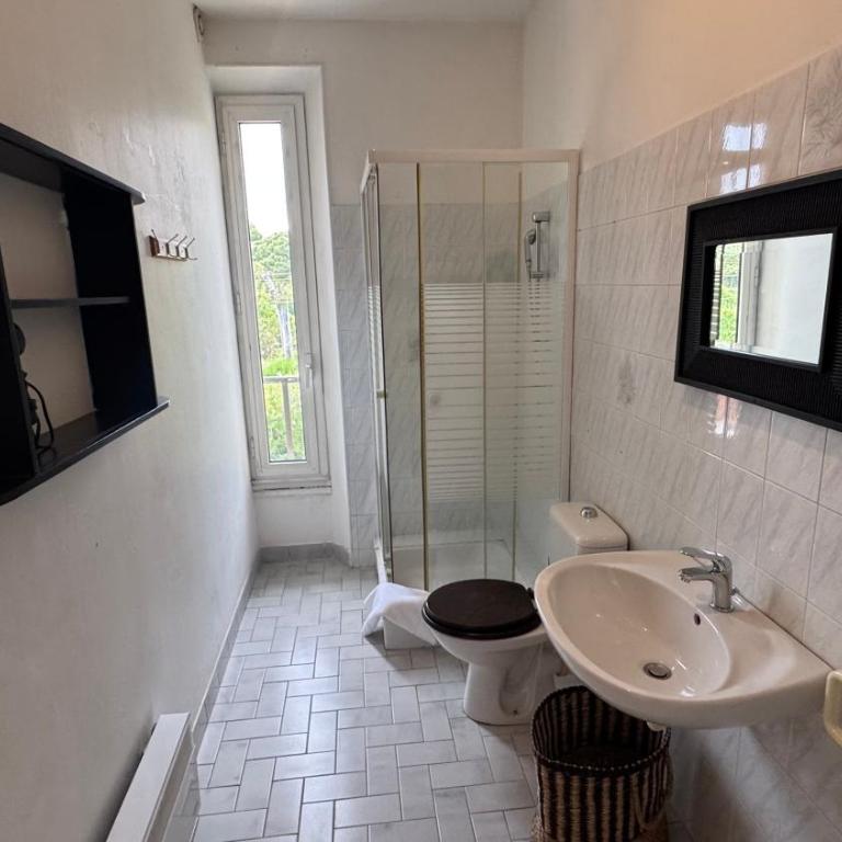 Reine des Mers - Four-Bedroom Penthouse Apartment - 8
