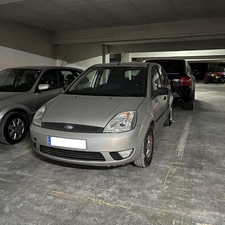 Piso céntrico de 5 dormitorios con garaje en Vigo - Apartment mit 5 Schlafzimmern - 75
