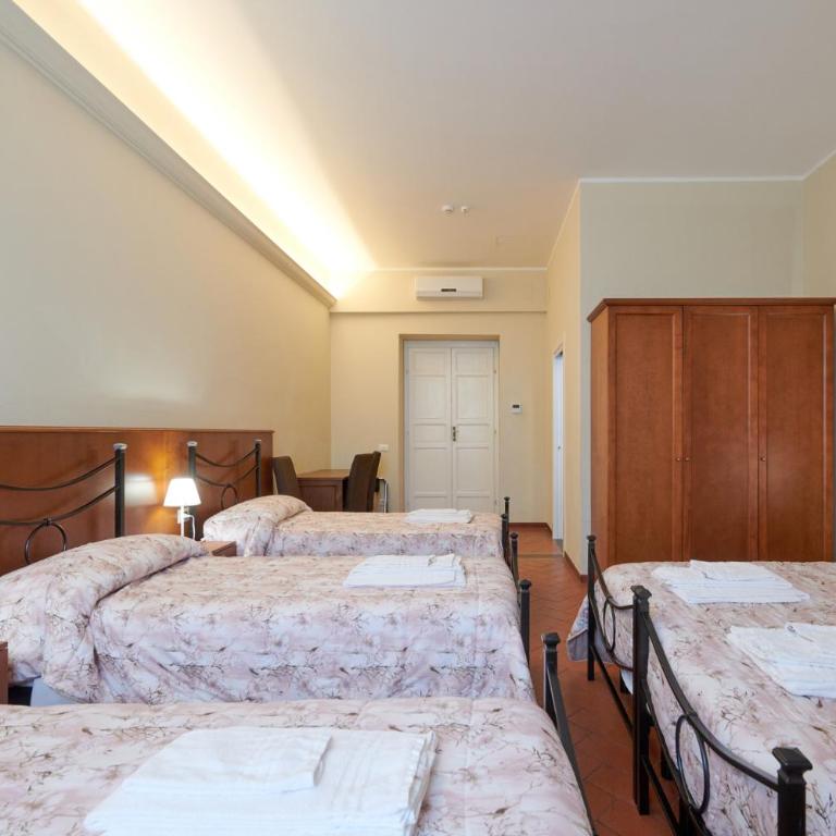Casa Santo Nome di Gesu - Quintuple Room - 1