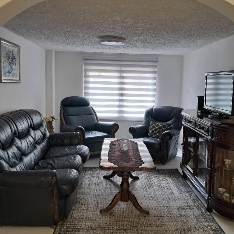 Modern & Bright Apartment in Old Town - Apartman sa 1 Spavaćom Sobom - 1