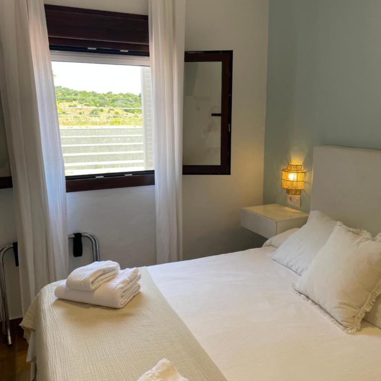 El Escondido de Zahara - Quadruple Room with Private Bathroom - 1