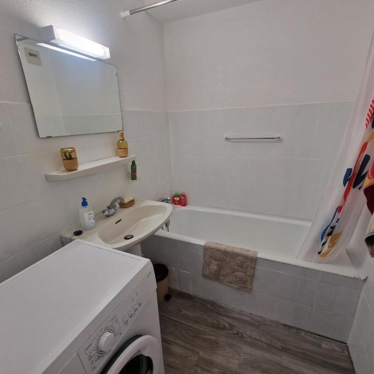 Appartement entre mer et montagne - Apartment mit 1 Schlafzimmer - 3