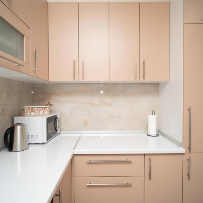 Skywalk House - One-Bedroom House - 25