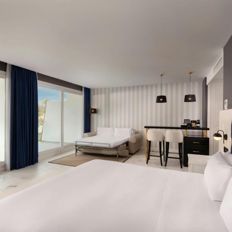 Four Points by Sheraton Costa Blanca Resort - Habitación Superior con cama extragrande, sofá cama y vistas a la montaña - 3
