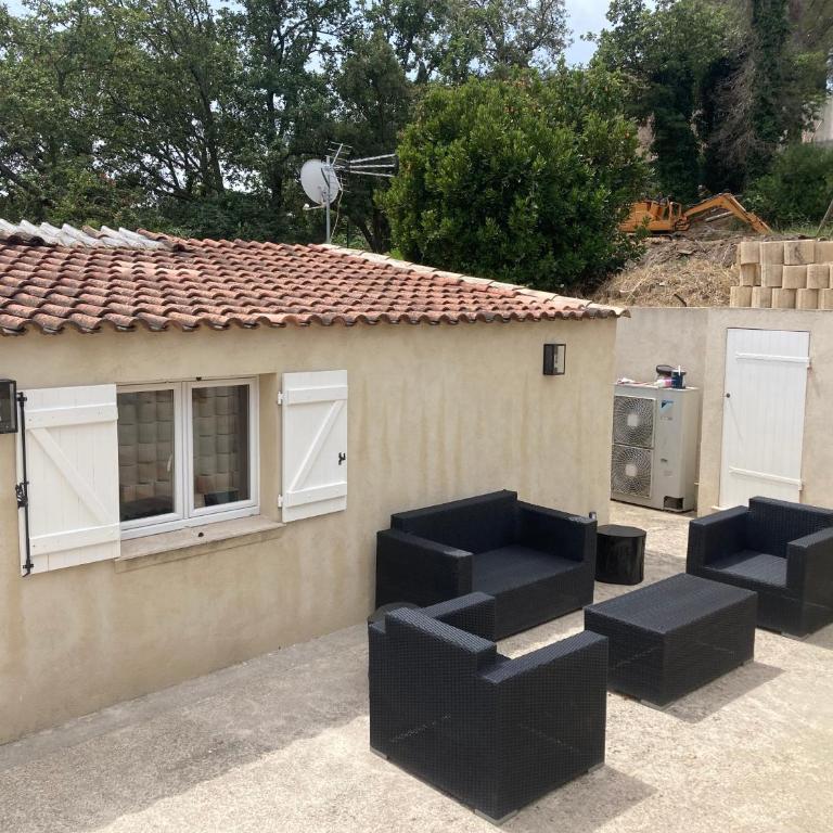 GRIMAUD-Maison 4 Pers - Piscine - Maison 2 Chambres - 10