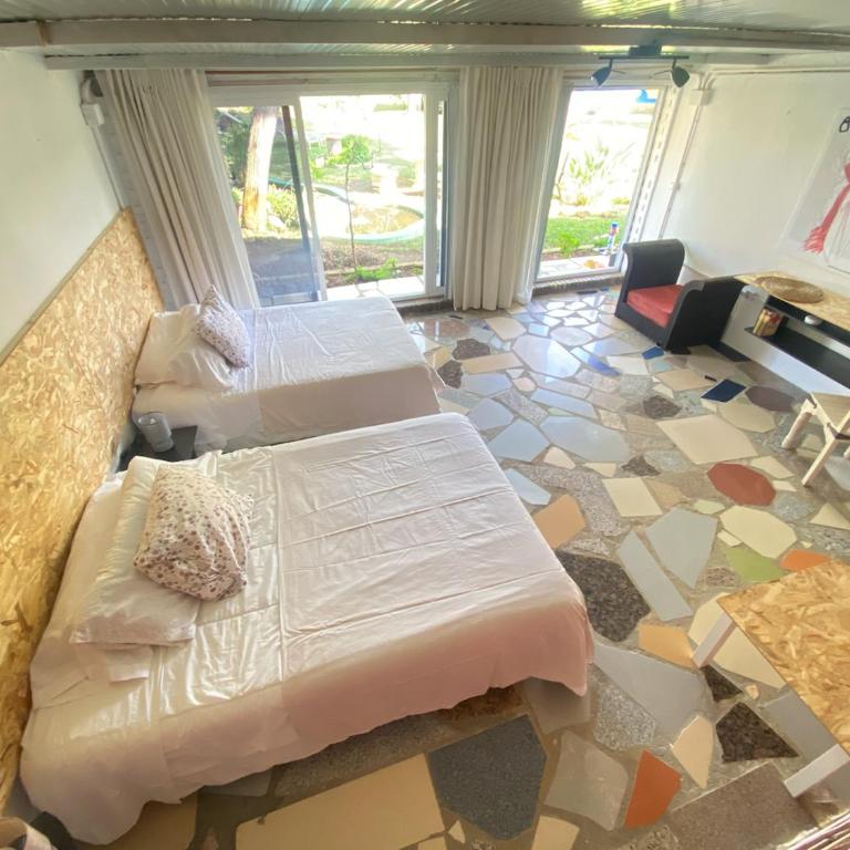 Jacaranda - Habitación con cama extragrande y vistas al jardín - 22