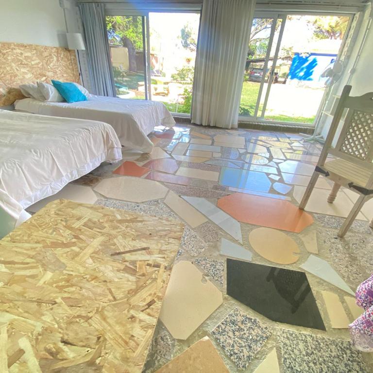 Jacaranda - Habitación con cama grande y vistas al jardín - 34