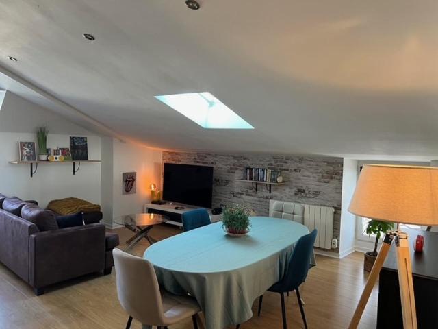Bel appartement proche du marché - Appartamento con 2 Camere da Letto - 23