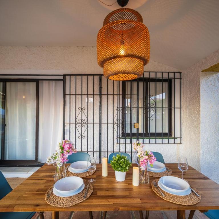 Typical beach house Las Chapas Playa with heated pool - Villa con vistas al mar - 37