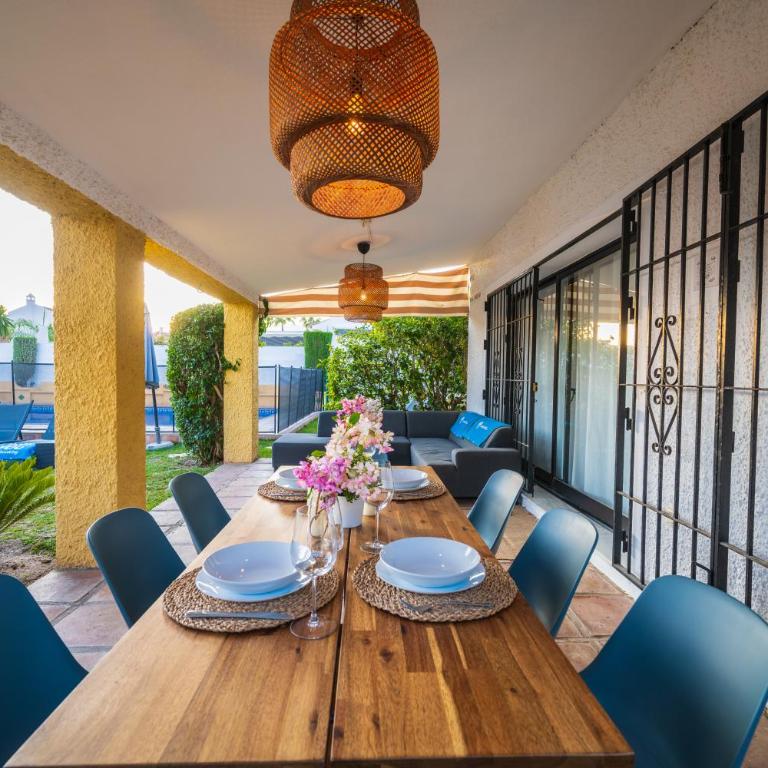Typical beach house Las Chapas Playa with heated pool - Villa con vistas al mar - 34