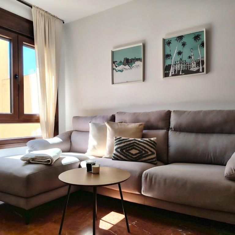Paseo de Almería Suites en pleno centro de Almería, 2 Hab - Apartamento de 2 dormitorios - 1
