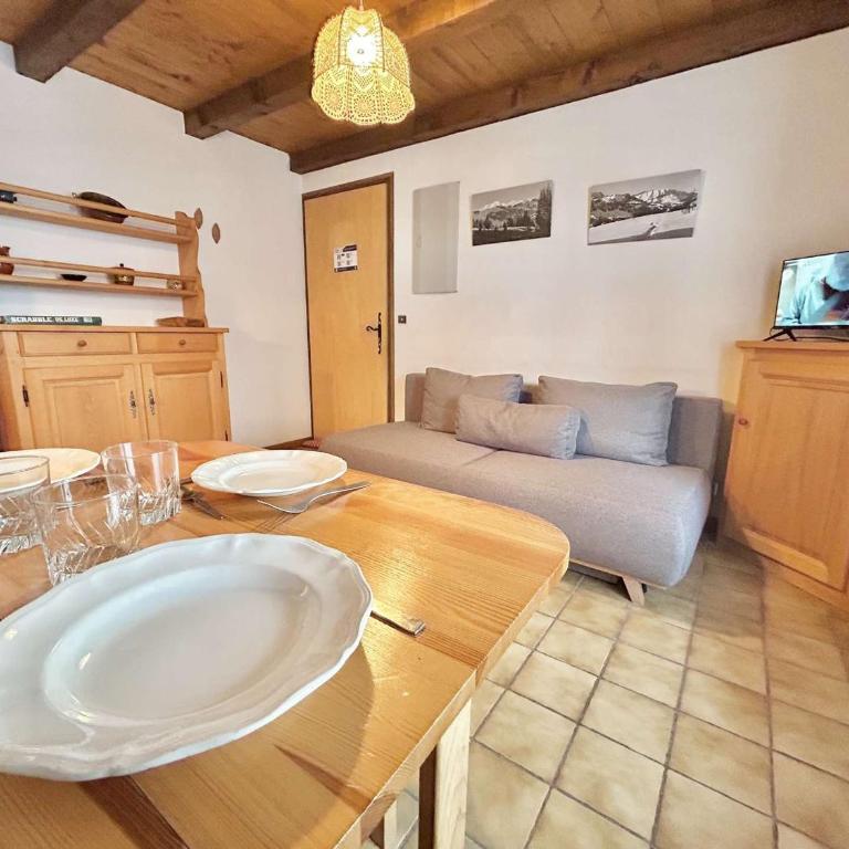 Studio Cabine, 4 Pers. - Balcon, Parking Privé, à 100m des Pistes et Commerces - One-Bedroom Apartment - 2