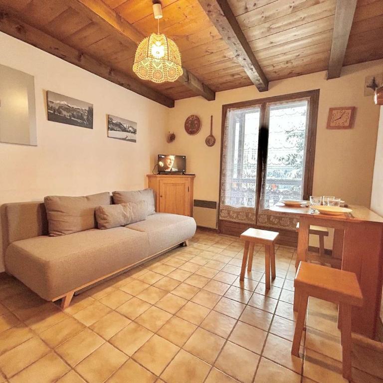 Studio Cabine, 4 Pers. - Balcon, Parking Privé, à 100m des Pistes et Commerces - One-Bedroom Apartment - 4