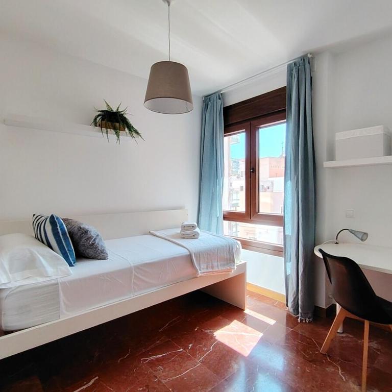 Paseo de Almería Suites en pleno centro de Almería, 2 Hab - Apartamento de 2 dormitorios - 10