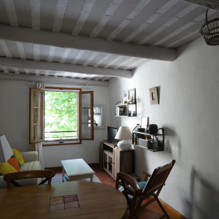 Duplex en plein centre de L'Isle sur La Sorgue - Apartamento - 2 niveles - 3
