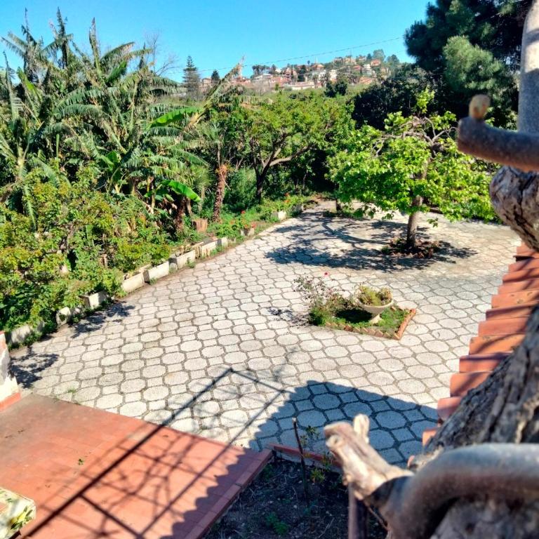 Etna view Villa Letizia a Taormina - Three-Bedroom House - 18