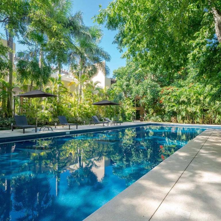Condo Valentine 5 STAR, 4 Pools, Gym, Concierge Services, 24-HR Security - Three-Bedroom Apartment - 26