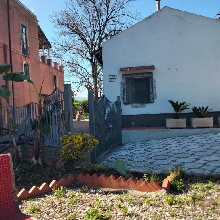 Etna view Villa Letizia a Taormina - Three-Bedroom House - 43