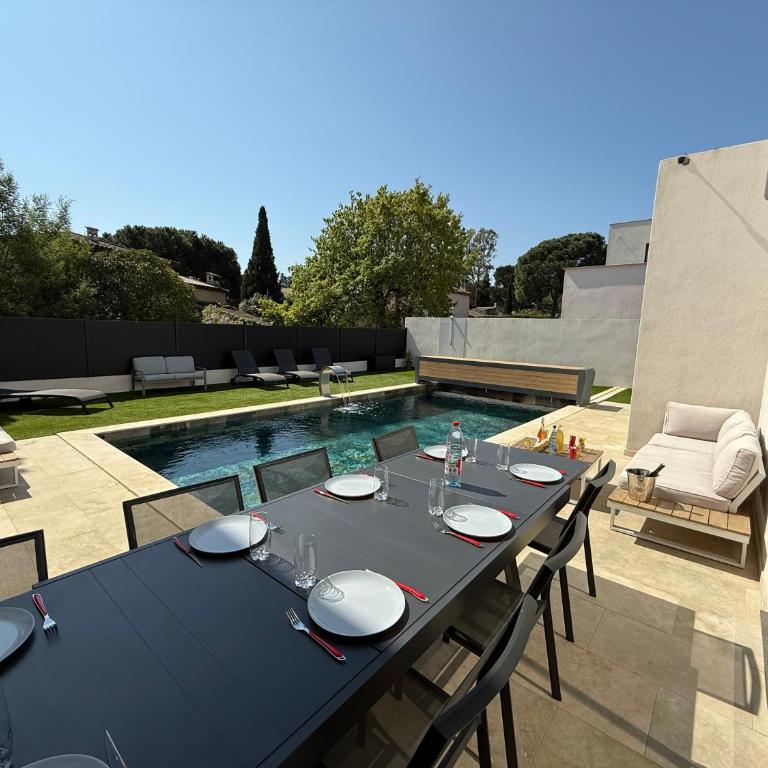 Villa 200m2 -plages - piscine chauffée - One-Bedroom Villa - 6