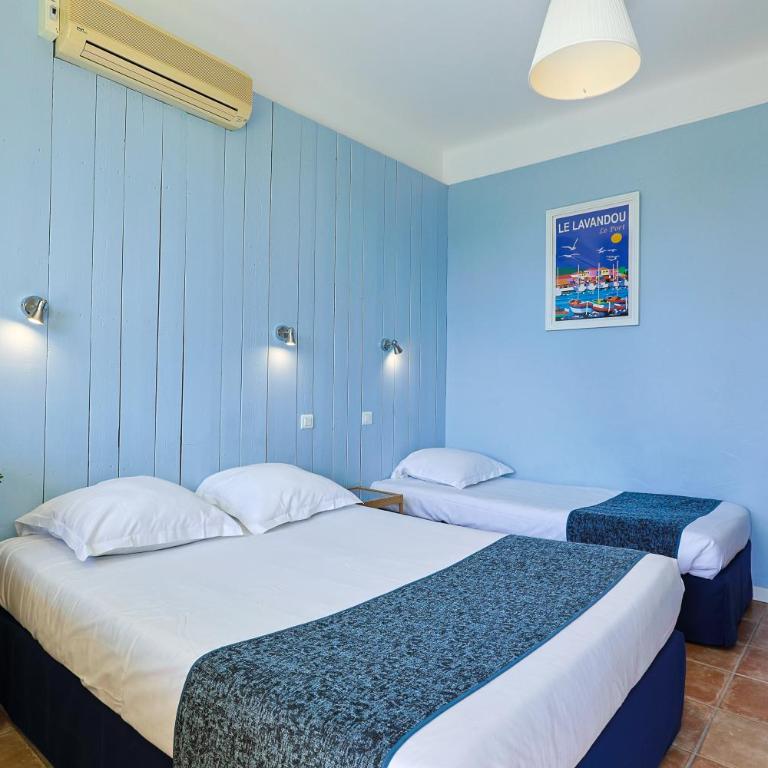 Cap Nègre Hôtel - Chambre Triple avec Balcon - Vue Partielle sur Mer - 8