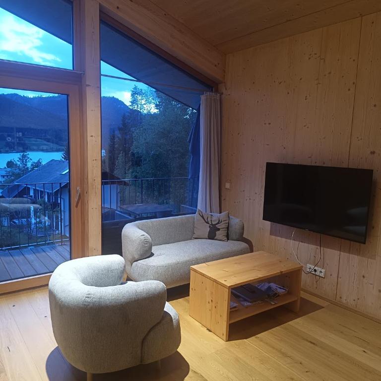 Neusach64 - Apartment with Lake View - 1