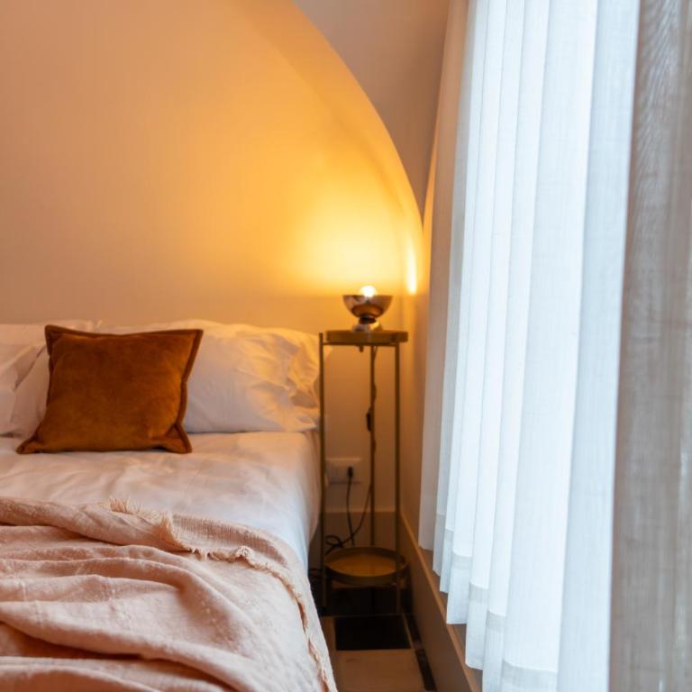Umberto Charming Home - Elegante dimora in centro - Three-Bedroom Apartment with Balcony - 35