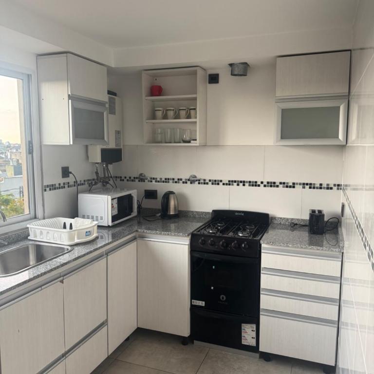 Super Departamento amplio y luminoso con cochera - Apartamento Superior de 1 dormitorio con balcón - 4