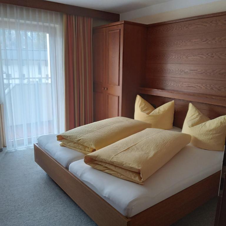 Haus Wiesenblick - Doppel-/Zweibettzimmer mit Balkon - 29