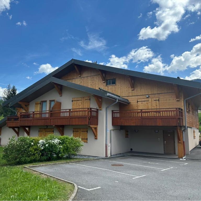 Bel appartement avec parking, 2 chambres près du Lac Bleu - Appartement 2 Chambres - 5