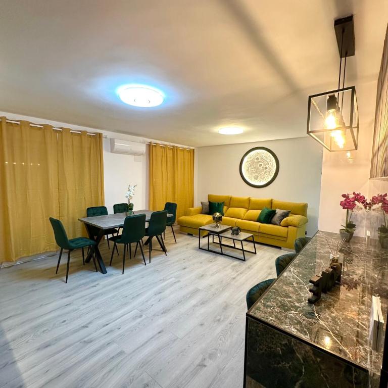 La Luna Apartment by the Sea - Apartment - 23