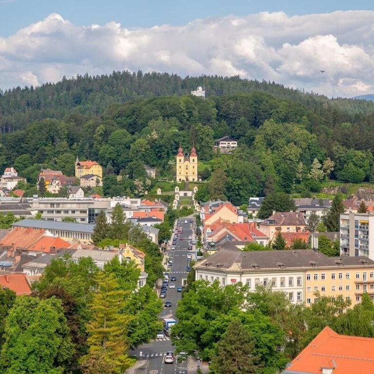 Spacious 3 Bedroom with Balcony - Apartment mit 3 Schlafzimmern und Balkon - 21