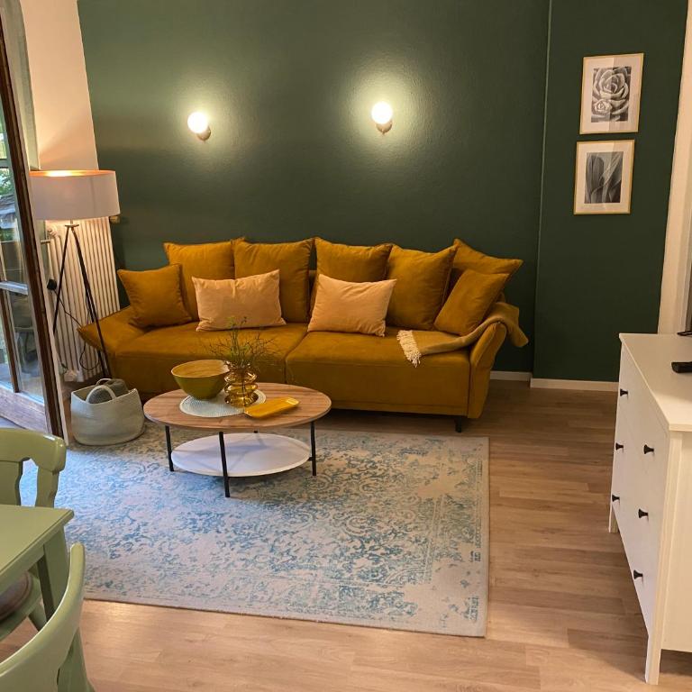 Ferienwohnung Christiane - Steilhofweg / Feuerwehrheimstrasse - Apartment mit Balkon - 4