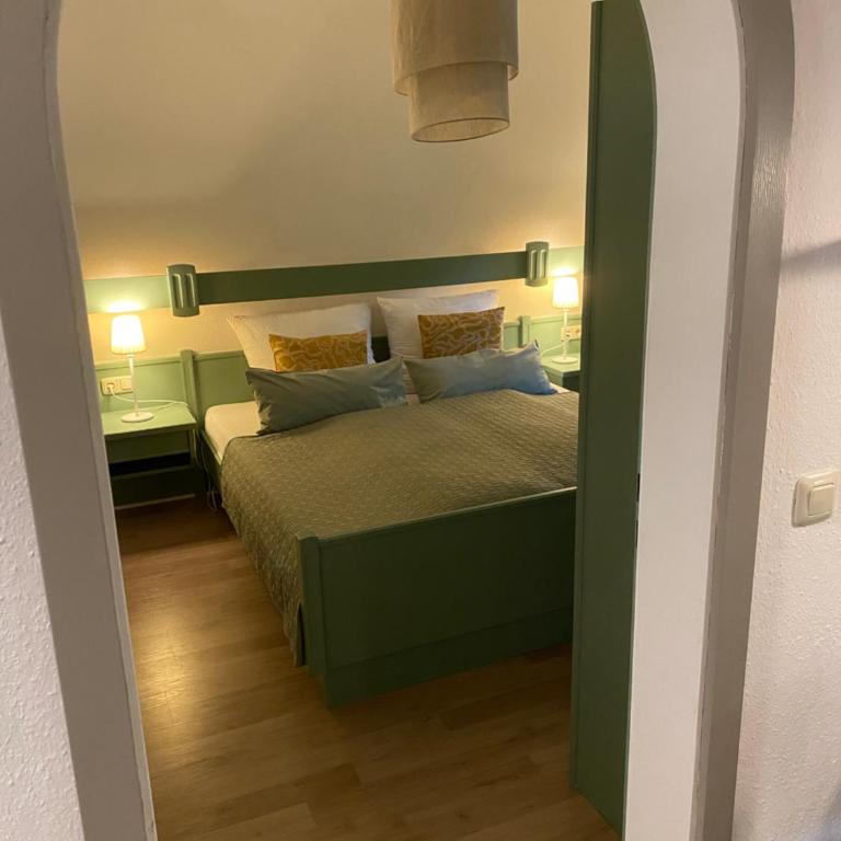 Ferienwohnung Christiane - Steilhofweg / Feuerwehrheimstrasse - Apartment mit Balkon - 5