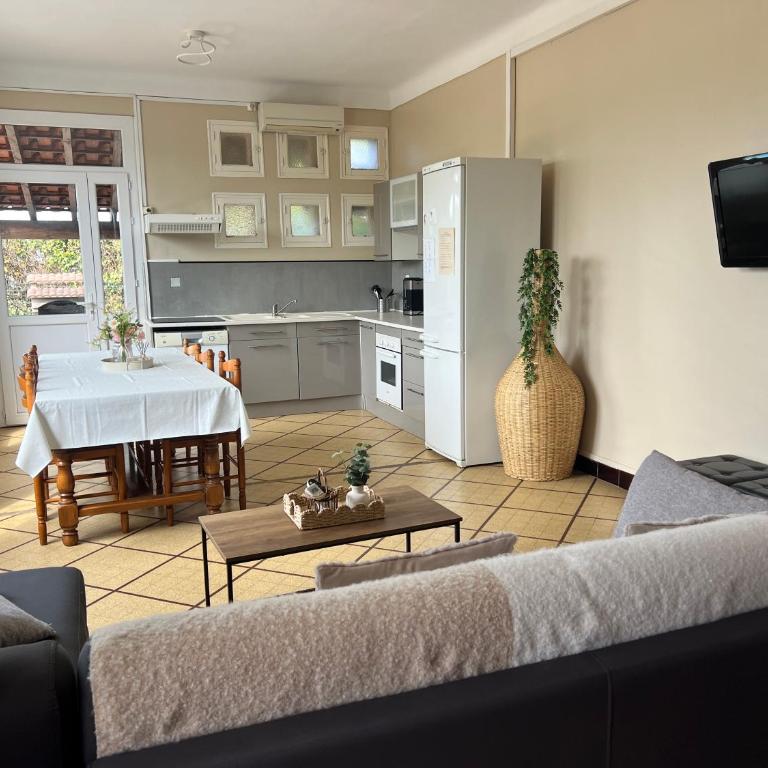 Domaine Les feuilles de Chêne - Appartement 2 Chambres avec Terrasse - 2