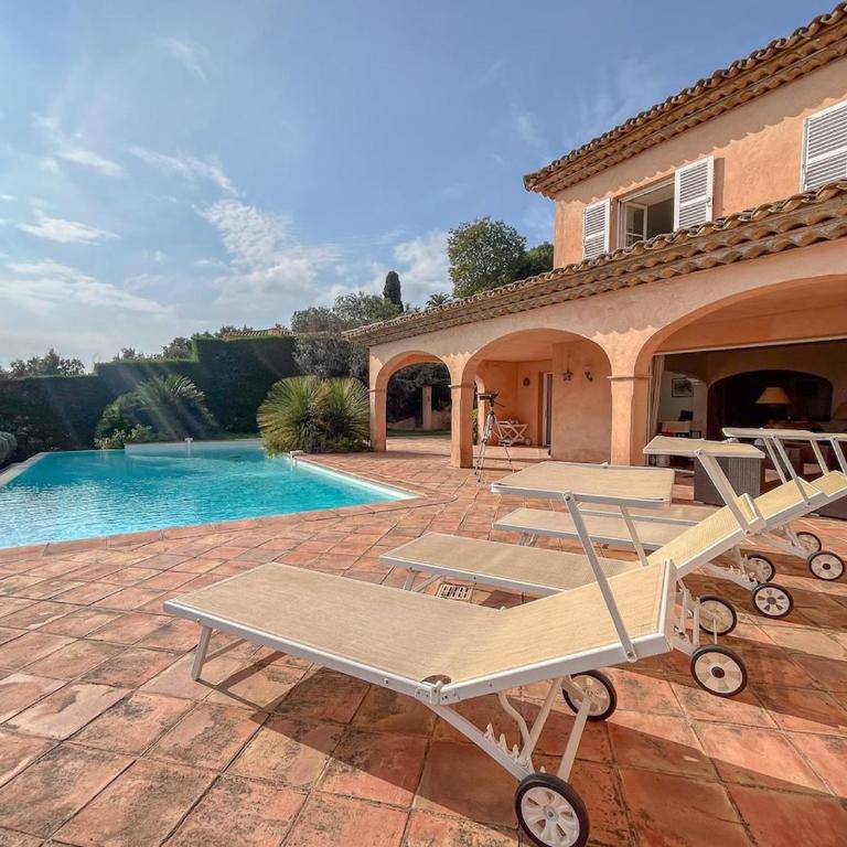 Villa Provençale de Charme avec Piscine et Vue mer - Villa - 1