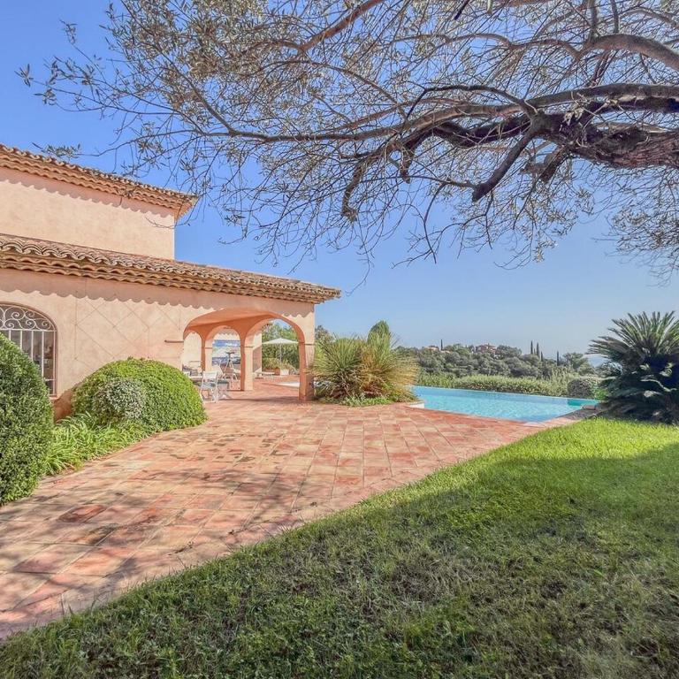 Villa Provençale de Charme avec Piscine et Vue mer - Villa - 42