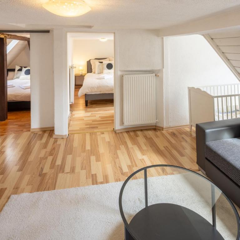 Cozy Central 3 Zimmer Apartment - Apartment Suite mit 3 Schlafzimmern - 14