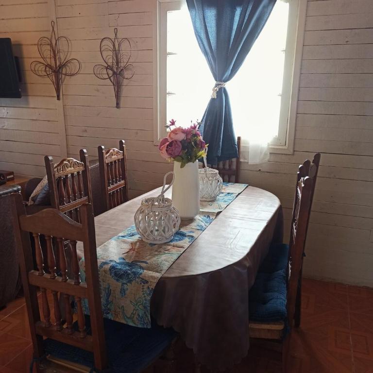 Un refugio entre el bosque y mar - Casa Vacacional de 3 dormitorios - 4