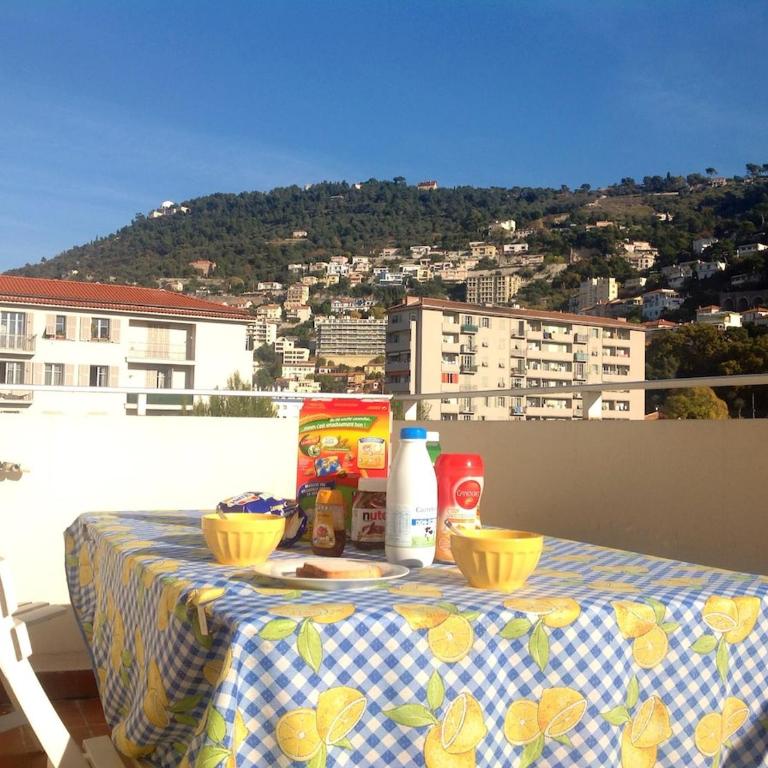 Studio climatisé au calme, terrasse vue colline - Appartement 1 Chambre - 1