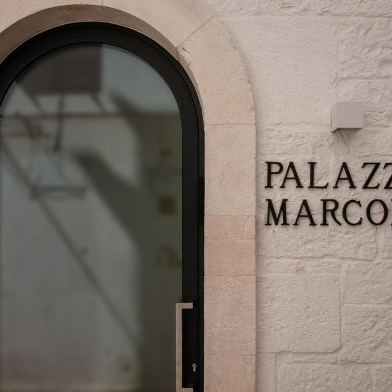Palazzo Marconi - Camera Matrimoniale con Balcone - 5