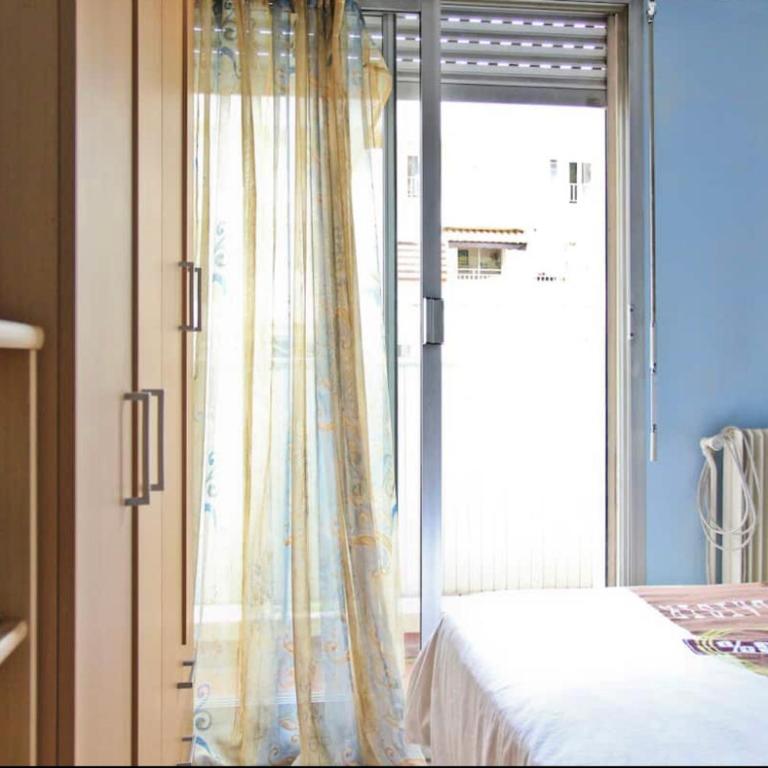 Studio climatisé au calme, terrasse vue colline - Appartement 1 Chambre - 12