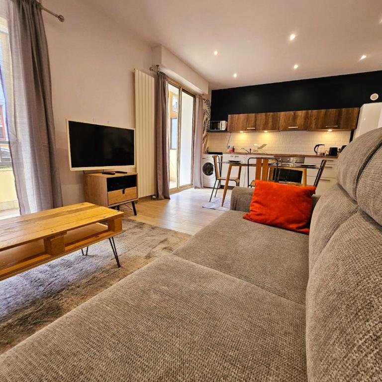 T2 avec balcon - Rue Royale 5min du Lac - Apartment mit 1 Schlafzimmer - 15